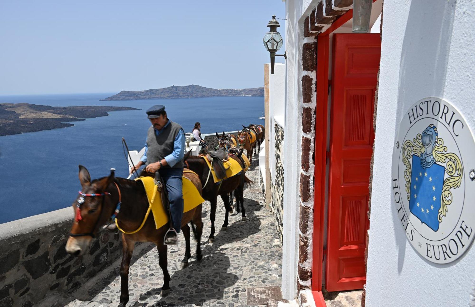 Aigialos Luxury Traditional Settlement Fira  Eksteriør billede