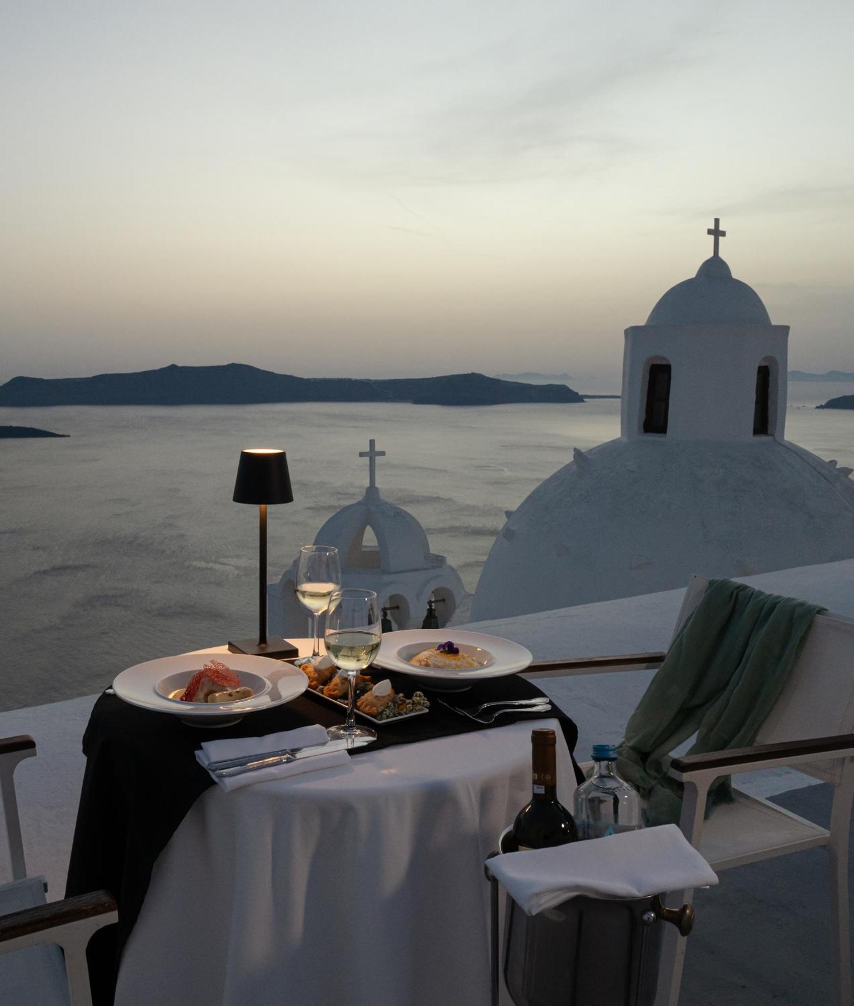 Aigialos Luxury Traditional Settlement Fira  Eksteriør billede